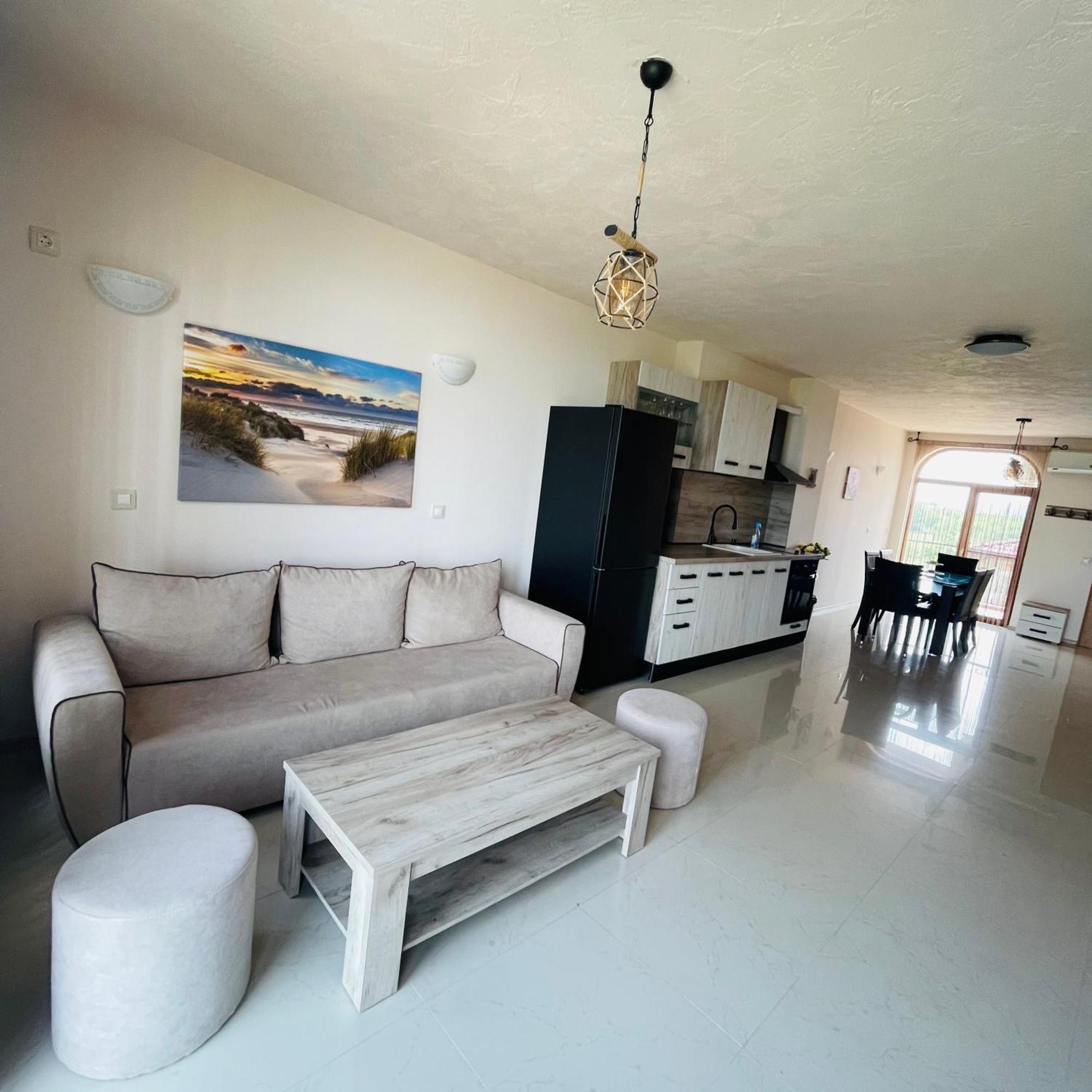 Private With Sea View Апартамент