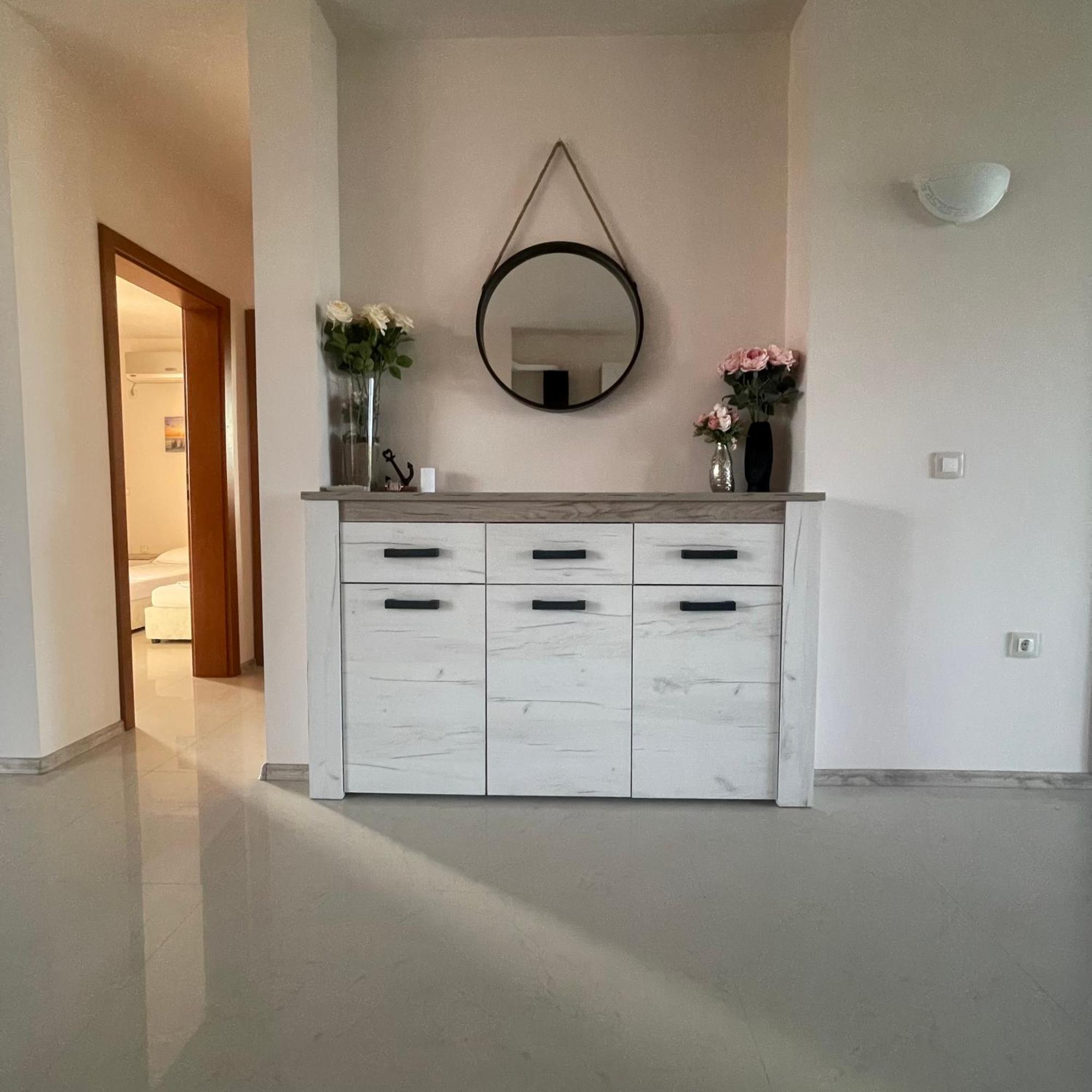 Апартамент Private With Sea View